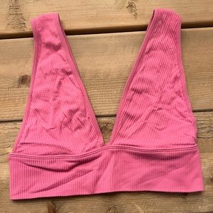 Garage seamless tank size extra small fits like a size small